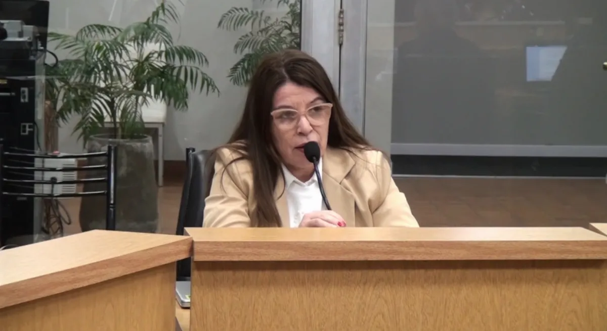 Fernández a Casse: "Usted en su momento votó en forma negativa para proteger el ambiente, la salud y la vida"