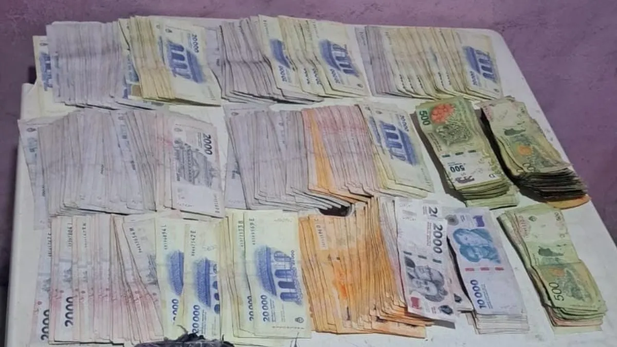 Secuestraron más de $12 millones durante allanamientos por un violento episodio
