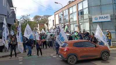 Preocupación por la atención de 15 mil afiliados: reclamaron frente al PAMI Concordia