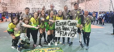 Los Picantes fueron subcampeones de la Liga Amistad de Newcom +50 Mixto