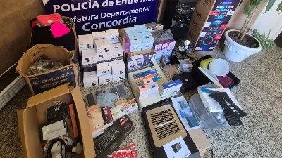 Cuatro allanamientos por estafas en Concordia: incautaron numerosos productos y dinero