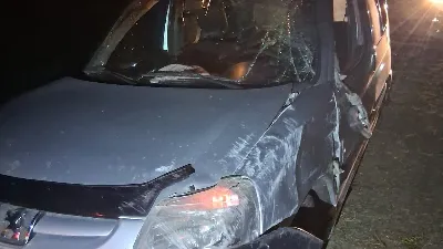Se habría quedado dormido al volante y volcó en la ruta 18