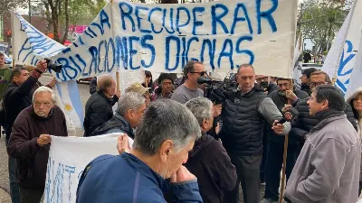 Polémica en Concordia por el traslado a la Policía de tres participantes de la marcha de jubilados