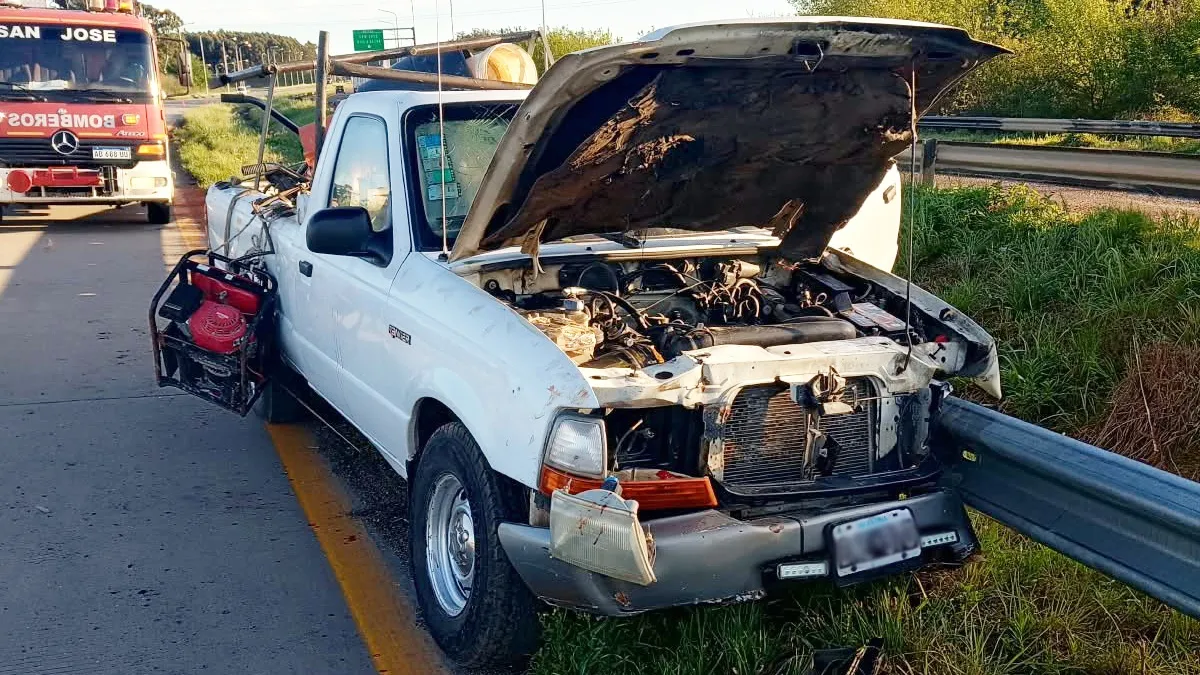 Un vecino de San Salvador sufrió graves lesiones tras chocar contra un guardarraíl en la autovía 14