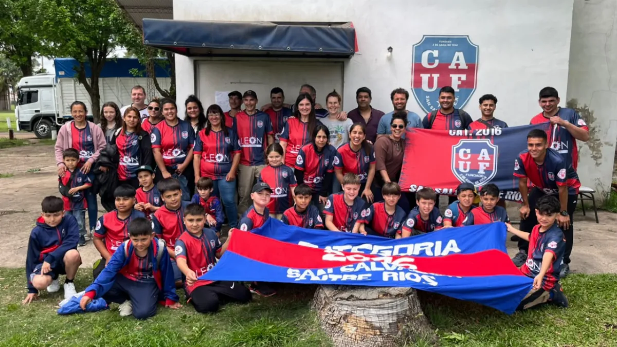 La 2016 de Unión ya viaja a Sunchales para disputar el Torneo Nacional de Fútbol Infantil