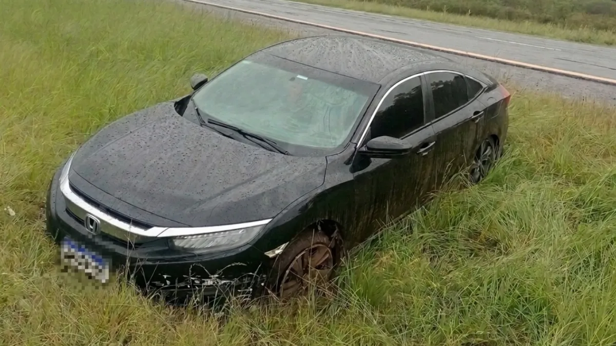 Cuatro personas resultaron ilesas tras un fuerte despiste en la Autovía 14