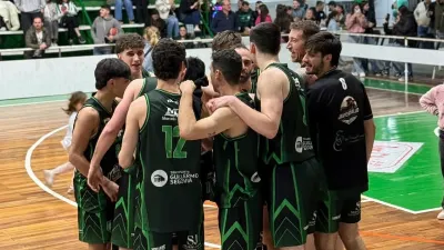 Ferro arrasó en el último cuarto y derrotó a San José