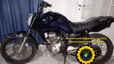 Secuestraron una motocicleta con las numeraciones de motor y cuadro suprimidas en Pueblo Cazes