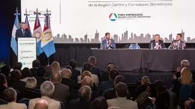 Frigerio, Pullaro y Llaryora acordaron fortalecer la infraestructura y la integración de la Región Centro