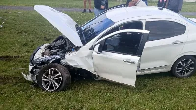 Sufrió una descompensación al volante y chocó contra dos palmeras en la Ruta 130