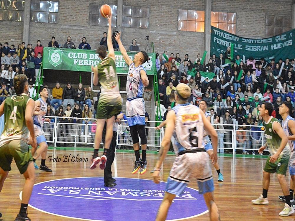 Ferro se quedó con el primer clásico en San Salvador