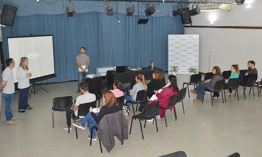 La UNER inicia una nueva instancia de capacitación en la ciudad