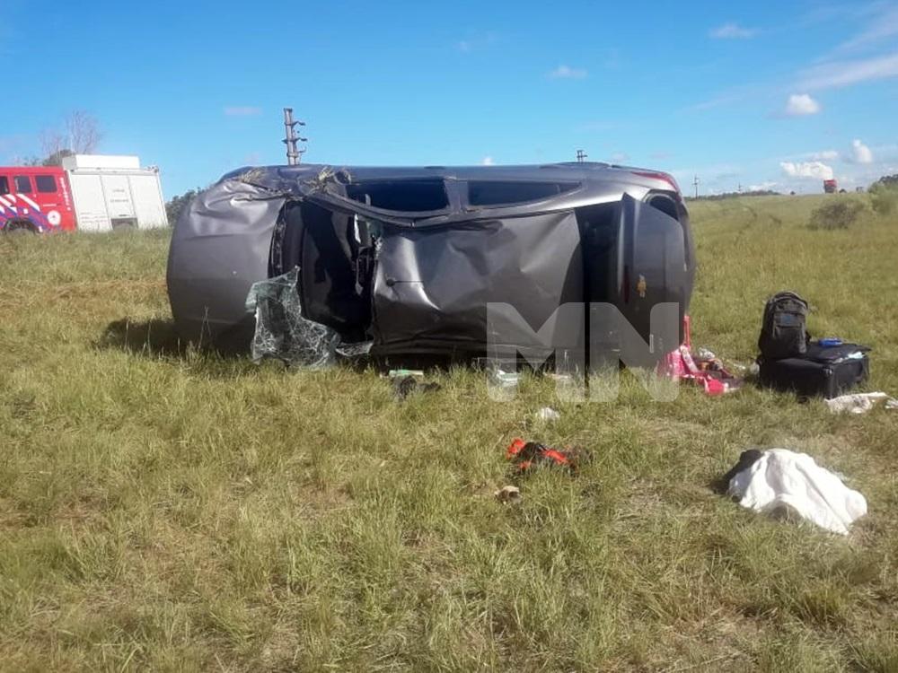 Otro despiste en la 14 que terminó con una familia internada