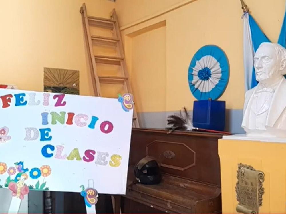 La Escuela 2 espera mejorar el cableado exterior y se proyecta la ampliación del edificio