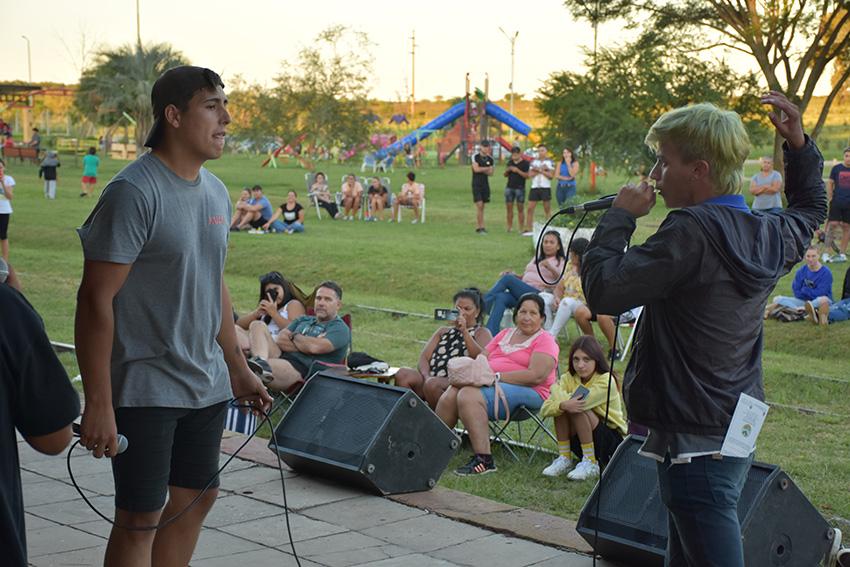 Representante de San Salvador en el primer puesto de competencia de Freestyle