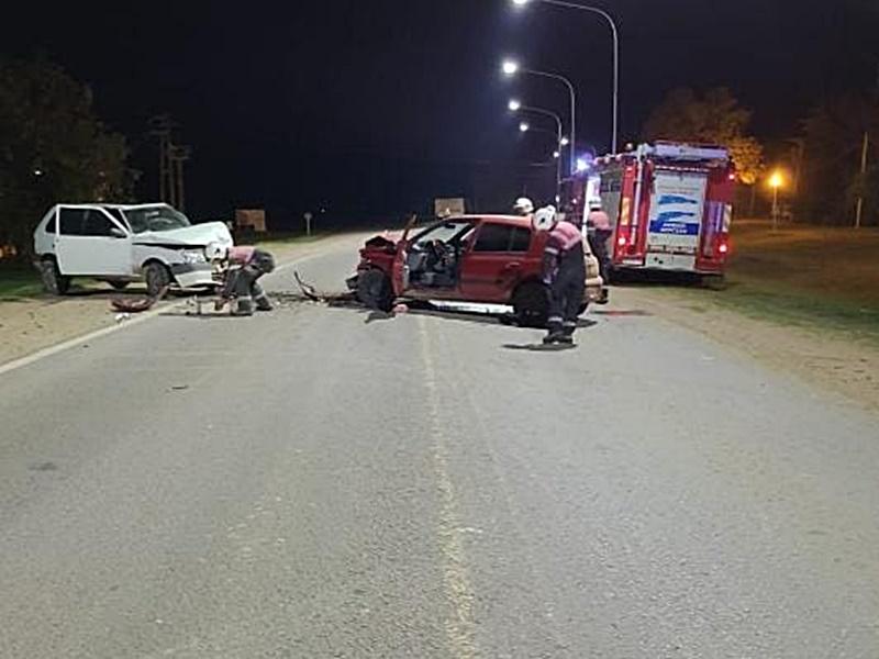 Violento choque frontal en la ruta 130