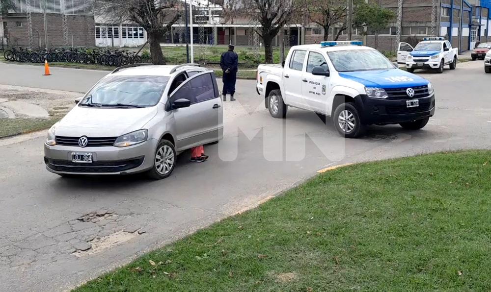 Automovilista colisionó a una docente: a pesar del golpe no tuvo consecuencias graves