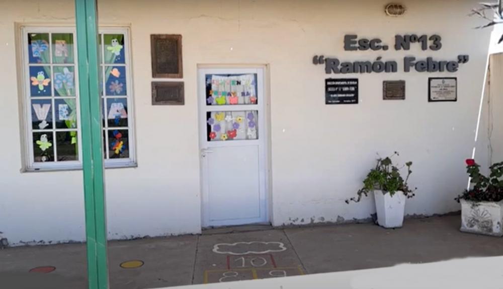 Hay una escuela del departamento San Salvador que no está en condiciones de iniciar las clases